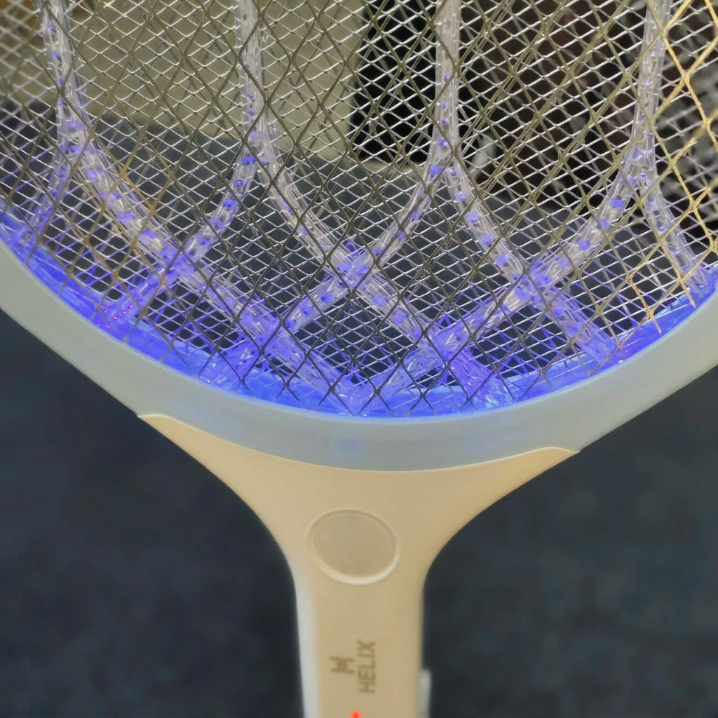 mosquito_swatter_lying_on_the_wefixfast